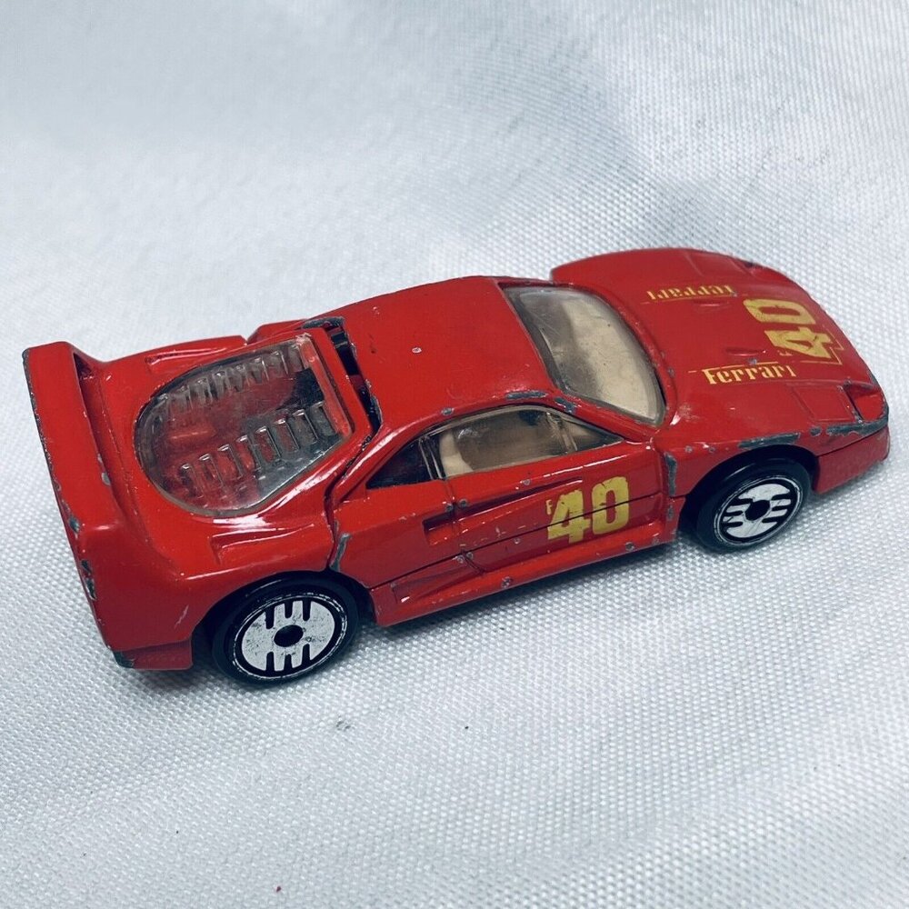 F40 Ferrari Red Tan Interior Opening Hatch Metal Base Diecast HOT WHEELS 1988 - Picture 5 of 14